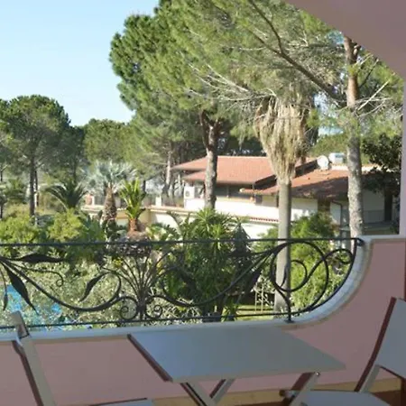 Laura - Antico Borgo Di Sicilia 4* Milici