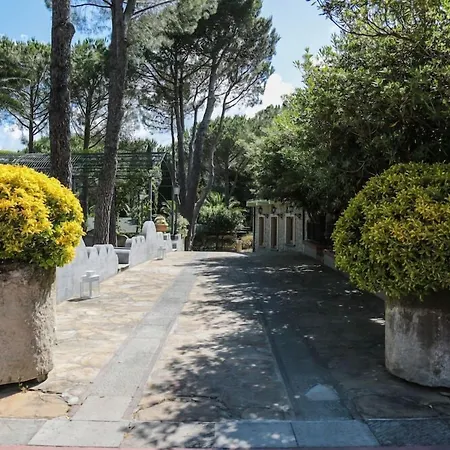 Laura - Antico Borgo Di Sicilia Hotel