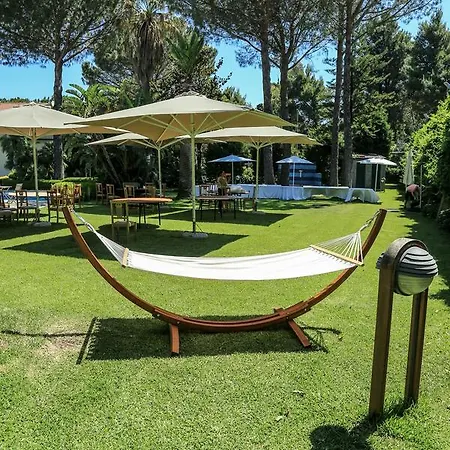 Hotel Laura - Antico Borgo Di Sicilia 4*