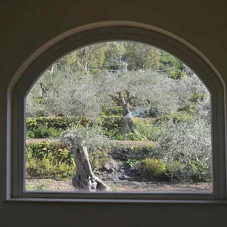 Laura - Antico Borgo Di Sicilia Hotel 4*