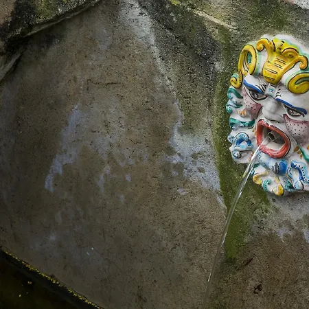 Laura - Antico Borgo Di Sicilia 4*