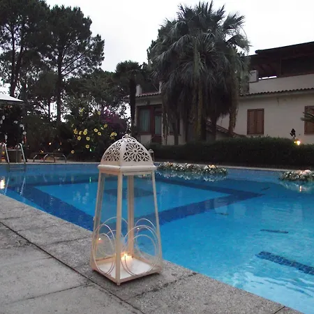 Laura - Antico Borgo Di Sicilia