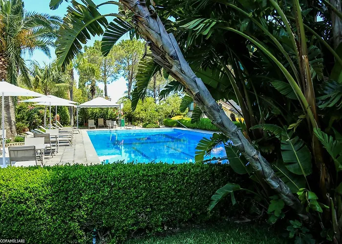 Hotel Laura - Antico Borgo Di Sicilia 4*
