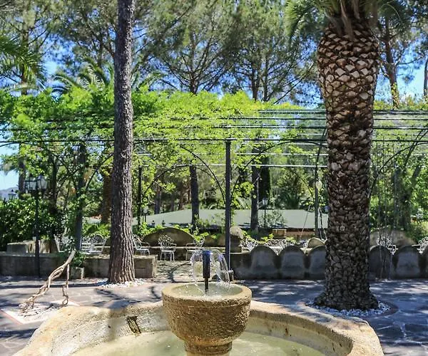Laura - Antico Borgo Di Sicilia Hotel Milici