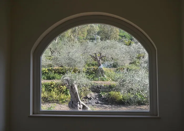 Laura - Antico Borgo Di Sicilia Hotel 4*
