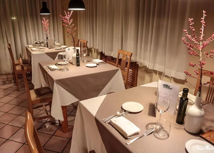 Laura - Antico Borgo Di Sicilia Hotel 4*