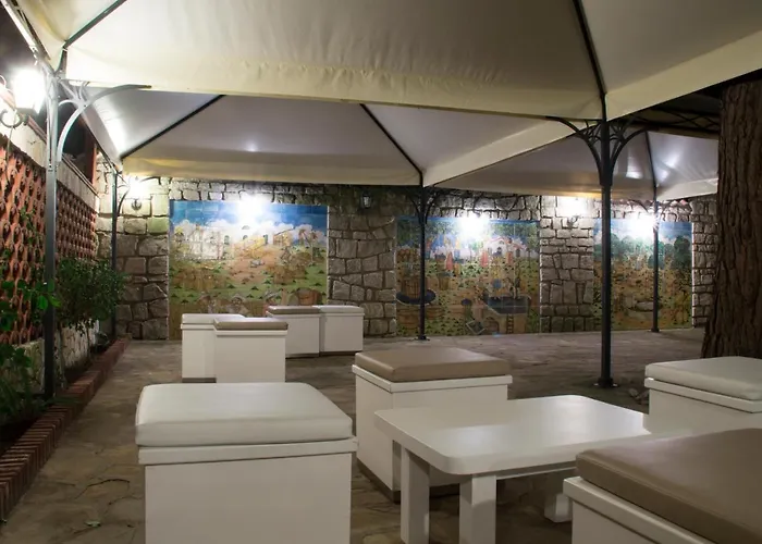 Laura - Antico Borgo Di Sicilia Hotel 4*